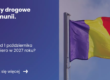 Grafika prezentująca z lewej strony tytuł artykułu: Opłaty drogowe w Rumunii. TollRo od 1 października? Z prawej zdjęcie flagi Rumunii.